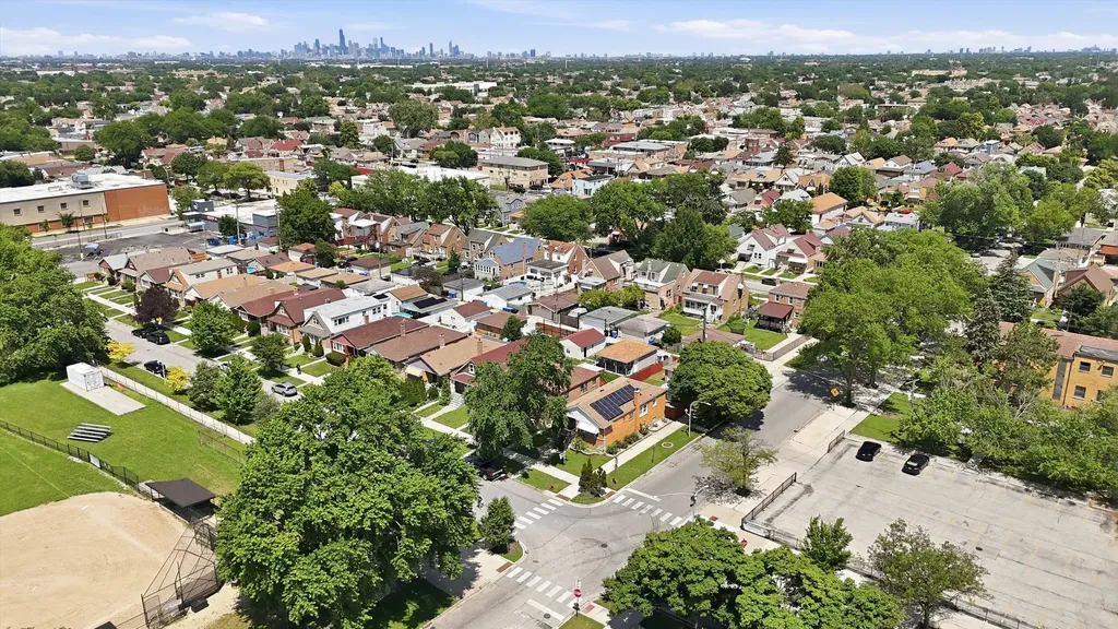 6359 South Kilbourn Avenue Chicago IL 60629