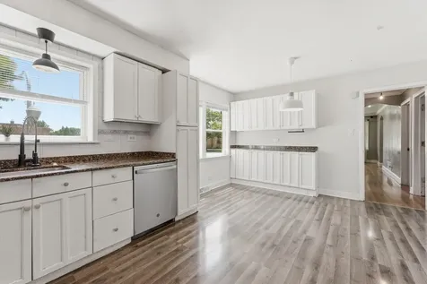 6359 South Kilbourn Avenue Chicago IL 60629