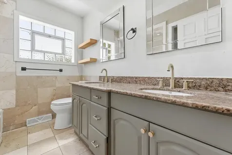 6359 South Kilbourn Avenue Chicago IL 60629