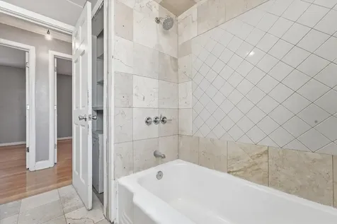 6359 South Kilbourn Avenue Chicago IL 60629