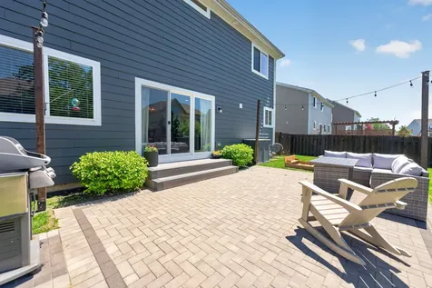 162 Hibiscus Lane Elgin IL 60124