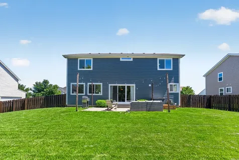 162 Hibiscus Lane Elgin IL 60124