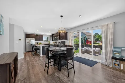 162 Hibiscus Lane Elgin IL 60124