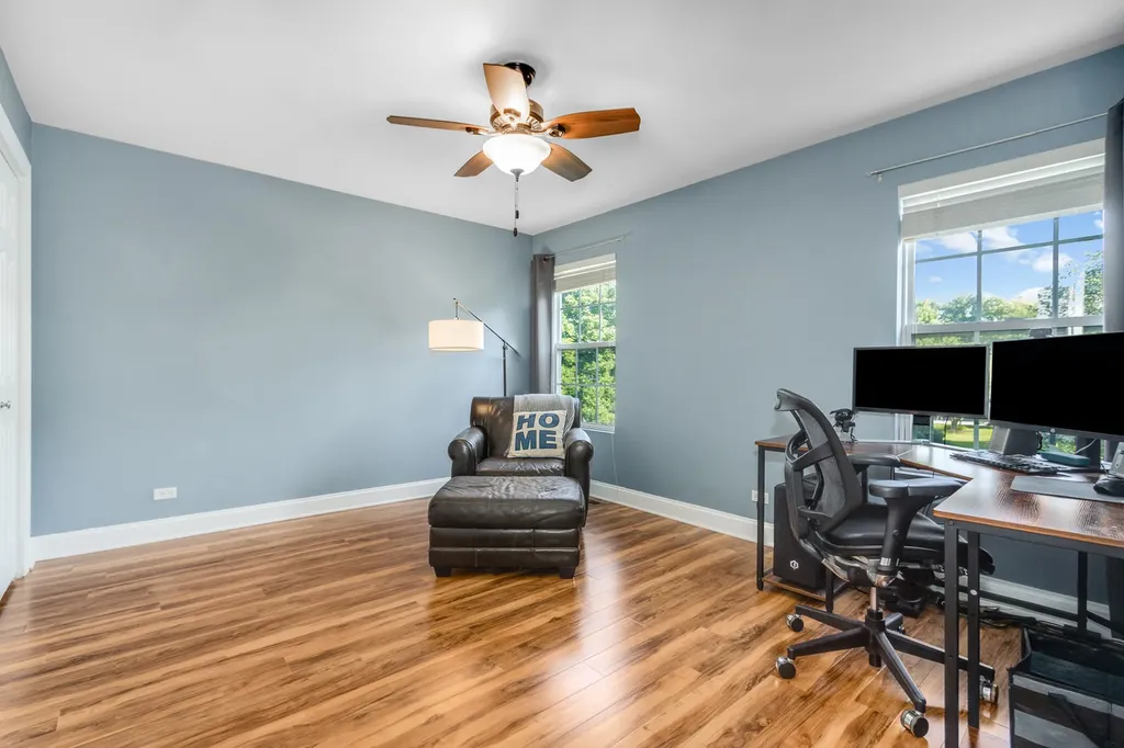 2743 Mcclennan Court Naperville IL 60563