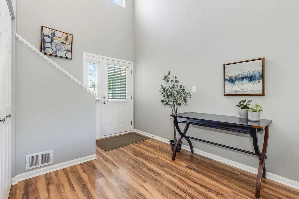 2743 Mcclennan Court Naperville IL 60563