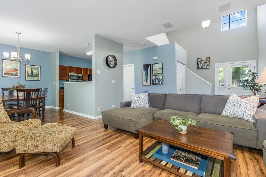 2743 Mcclennan Court Naperville IL 60563