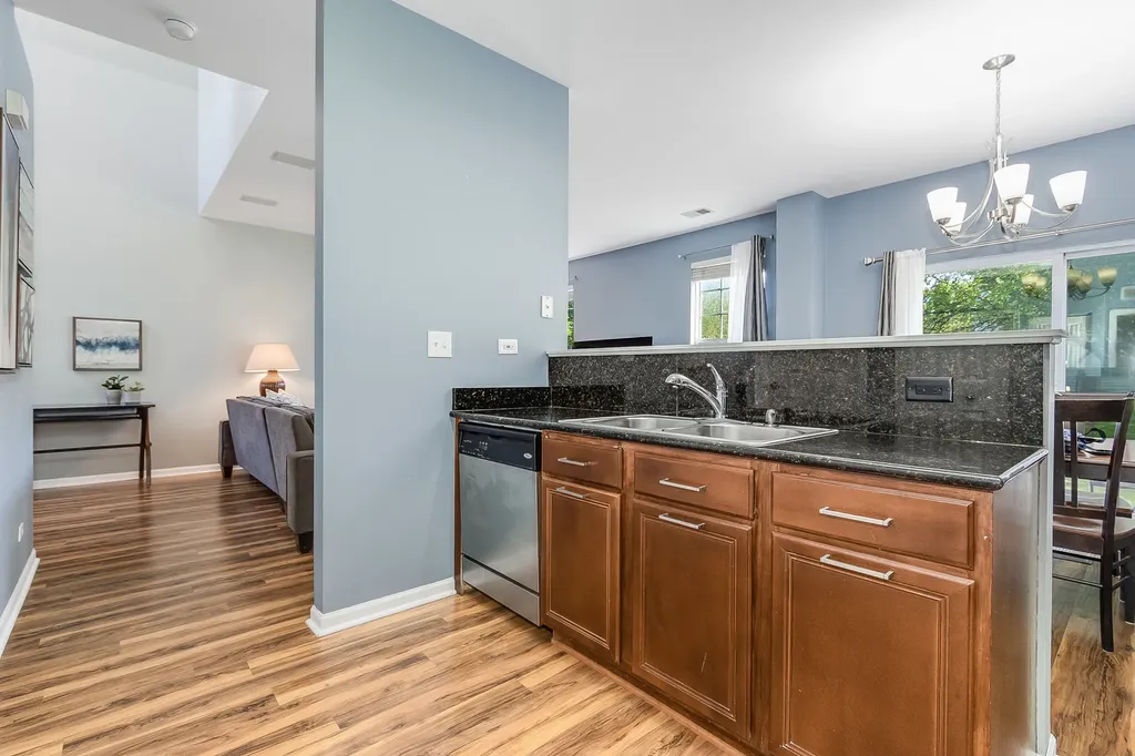 2743 Mcclennan Court Naperville IL 60563