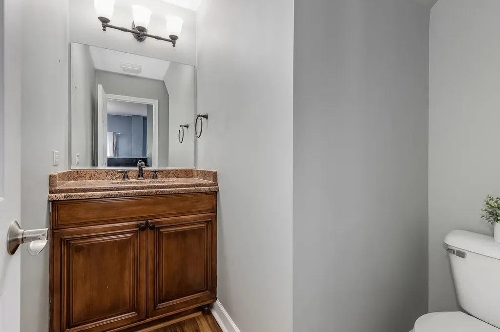 2743 Mcclennan Court Naperville IL 60563
