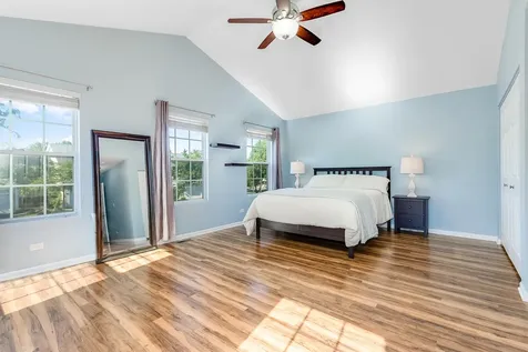 2743 Mcclennan Court Naperville IL 60563