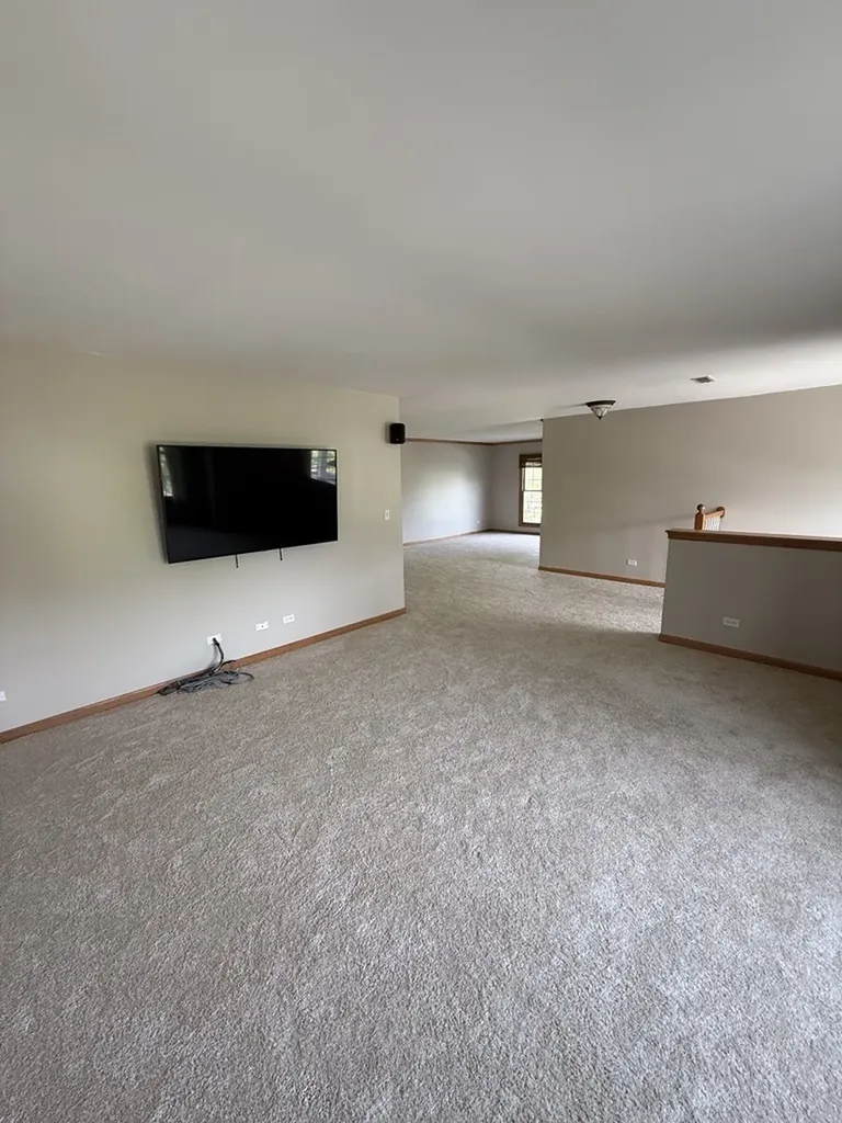 1449 Whitespire Court Naperville IL 60565