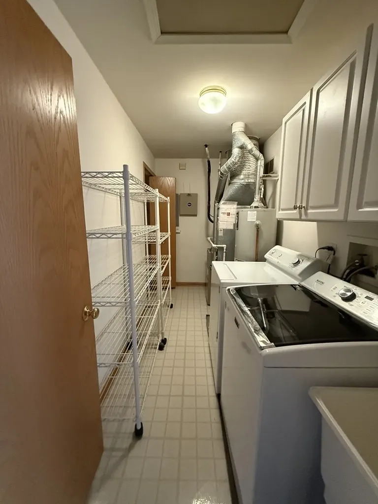 1449 Whitespire Court Naperville IL 60565