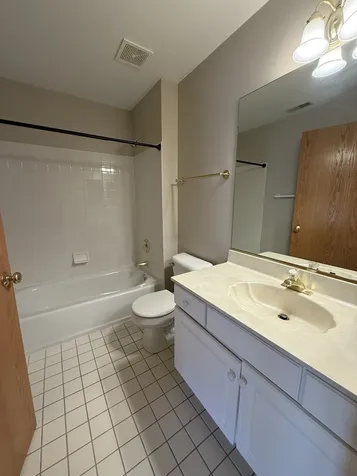 1449 Whitespire Court Naperville IL 60565