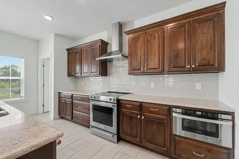609 Carrera Drive Savoy IL 61874
