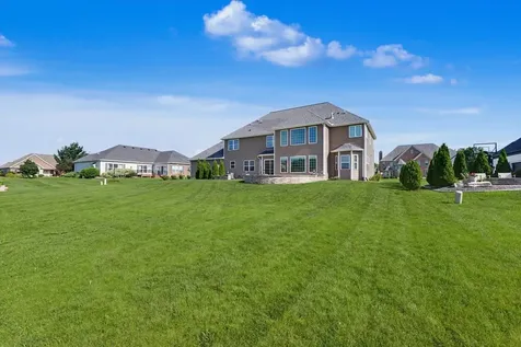 609 Carrera Drive Savoy IL 61874