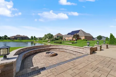 609 Carrera Drive Savoy IL 61874