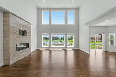 609 Carrera Drive Savoy IL 61874