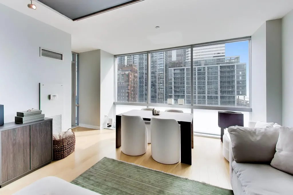 8 East Randolph Street Chicago IL 60601
