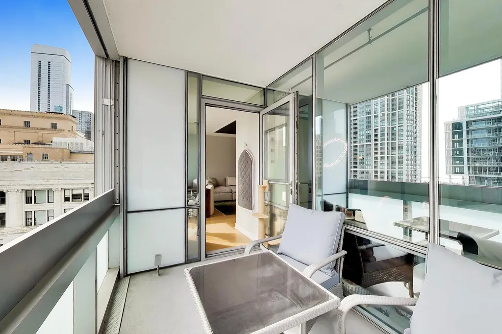 8 East Randolph Street Chicago IL 60601