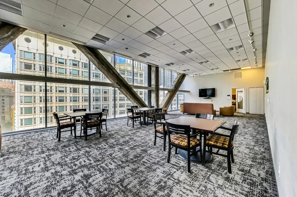 8 East Randolph Street Chicago IL 60601