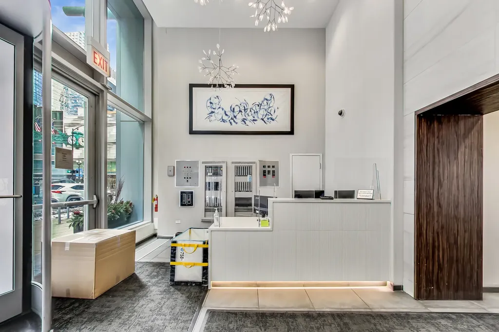 8 East Randolph Street Chicago IL 60601