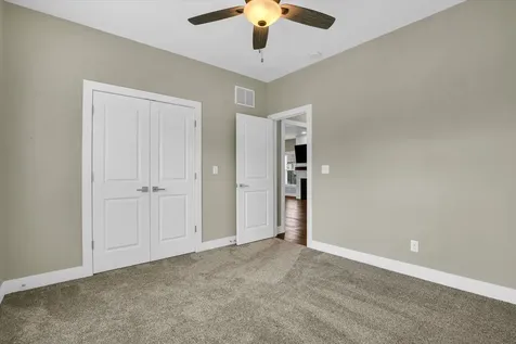 1606 Kassen Avenue Mahomet IL 61853
