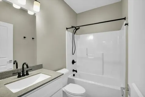 1606 Kassen Avenue Mahomet IL 61853