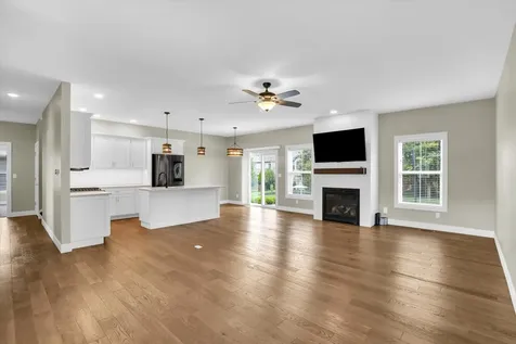 1606 Kassen Avenue Mahomet IL 61853