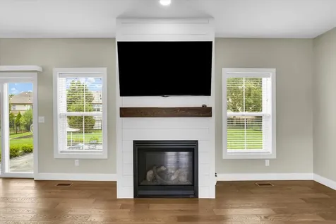 1606 Kassen Avenue Mahomet IL 61853