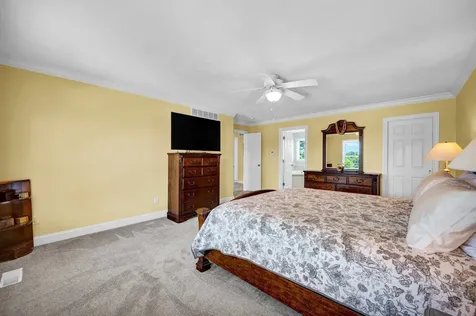 10 Cloverhill Circle Bloomington IL 61705