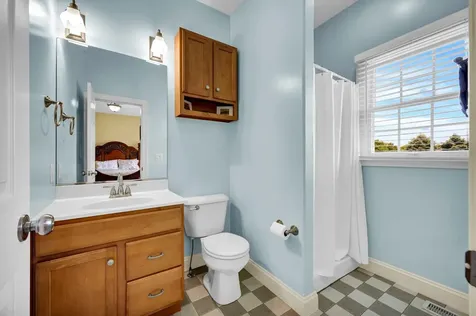 10 Cloverhill Circle Bloomington IL 61705