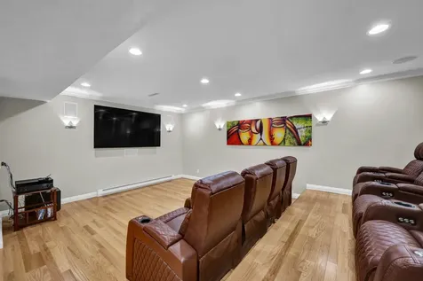 10 Cloverhill Circle Bloomington IL 61705