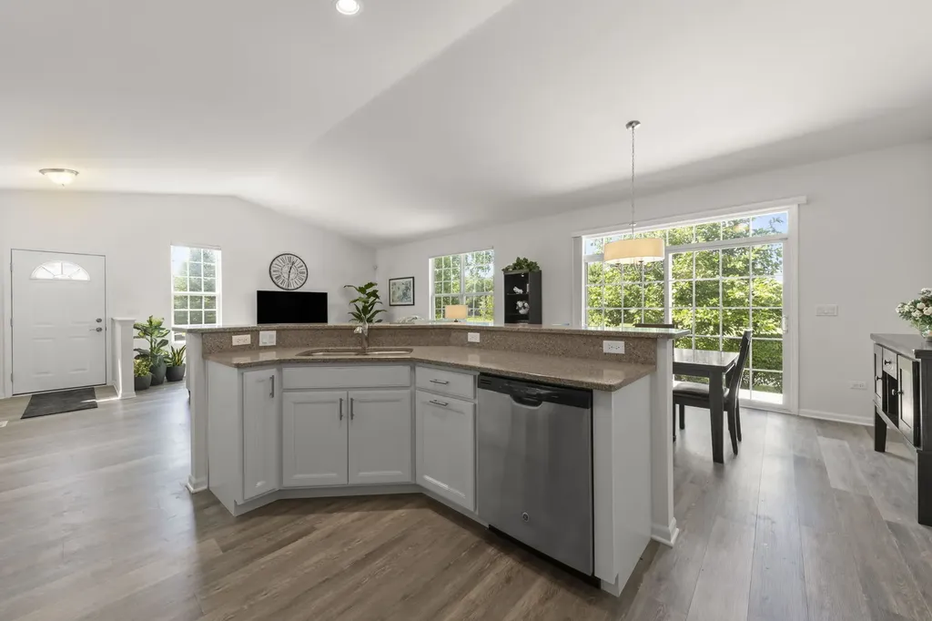 1234 Borego Circle Bolingbrook IL 60490