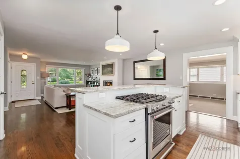 502 East Scranton Avenue Lake Bluff IL 60044
