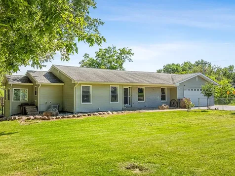 235 South West Street Byron IL 61010