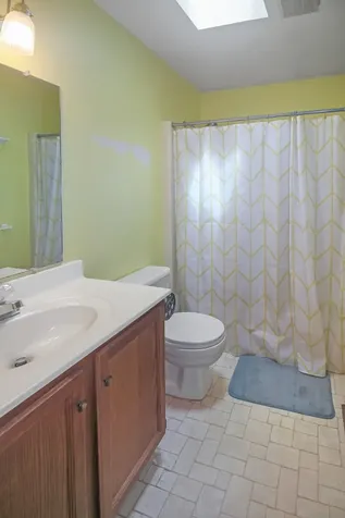 103 Buttercup Way Bloomington IL 61704