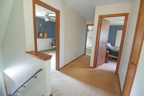 103 Buttercup Way Bloomington IL 61704