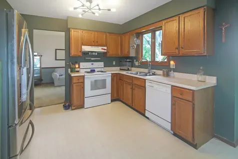 103 Buttercup Way Bloomington IL 61704