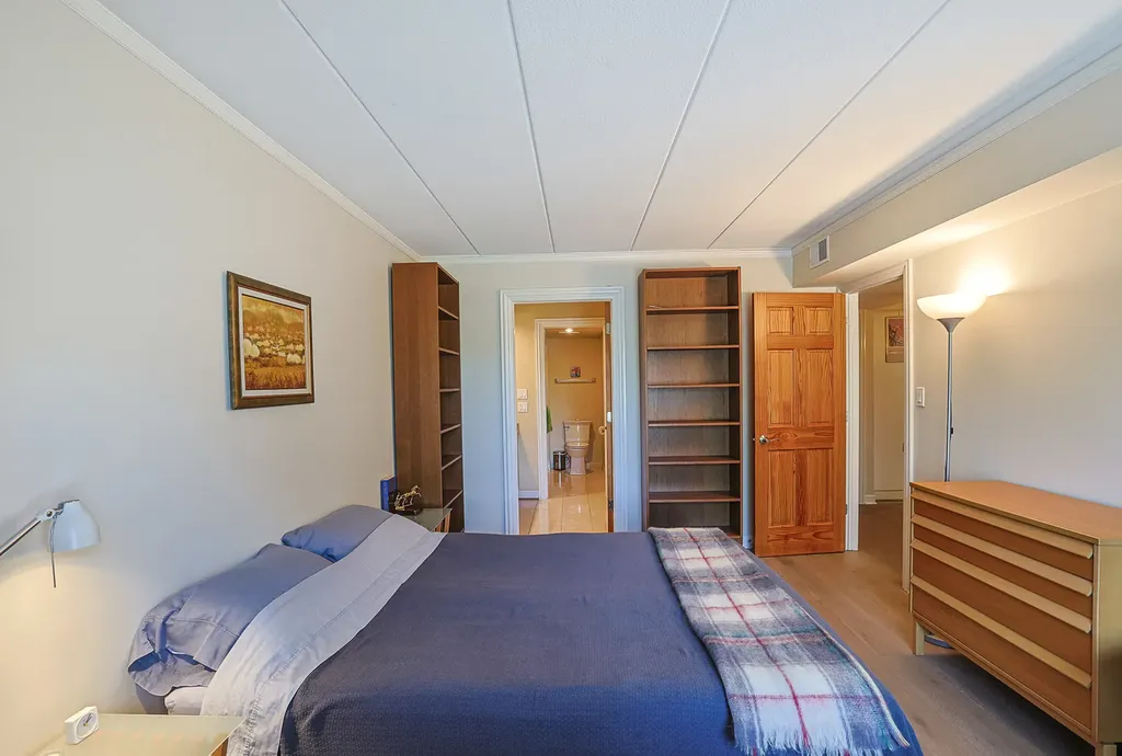 527 Cumnor Road Westmont IL 60559