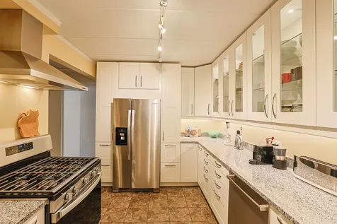 527 Cumnor Road Westmont IL 60559
