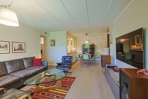 527 Cumnor Road Westmont IL 60559