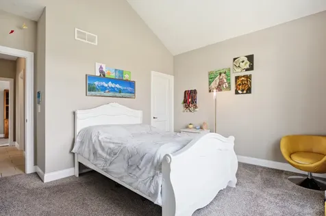1204 Ashford Court Mahomet IL 61853