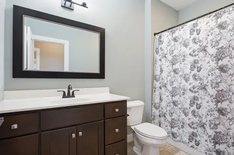 1204 Ashford Court Mahomet IL 61853
