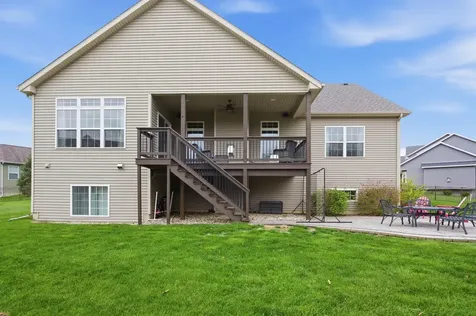 1204 Ashford Court Mahomet IL 61853