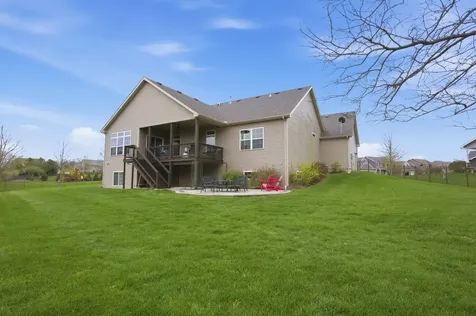 1204 Ashford Court Mahomet IL 61853
