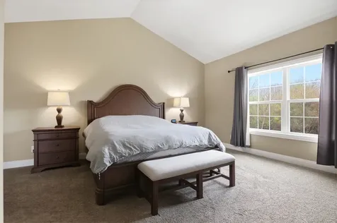 1204 Ashford Court Mahomet IL 61853
