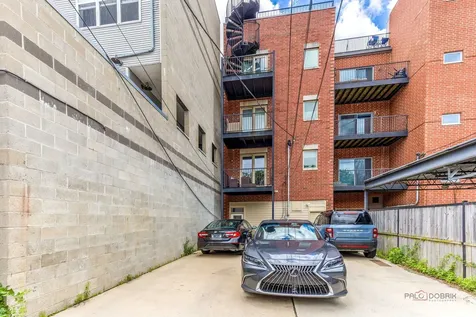 1720 West Belmont Avenue Chicago IL 60657