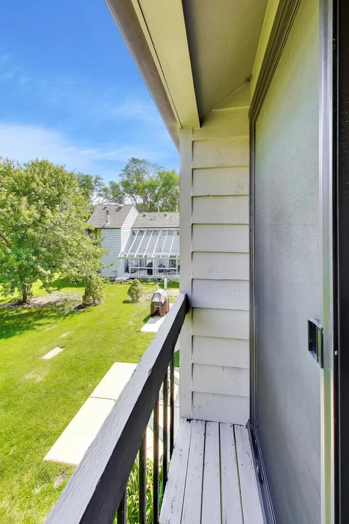 311 South Prospect Street Roselle IL 60172
