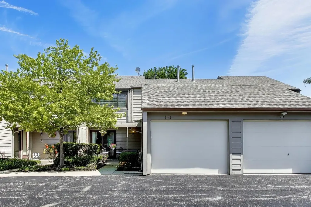 311 South Prospect Street Roselle IL 60172