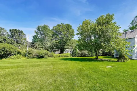 311 South Prospect Street Roselle IL 60172