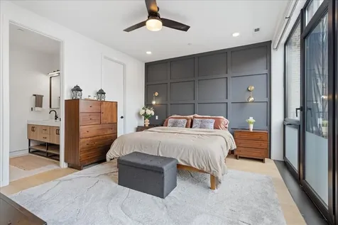 2611 West Haddon Avenue Chicago IL 60622
